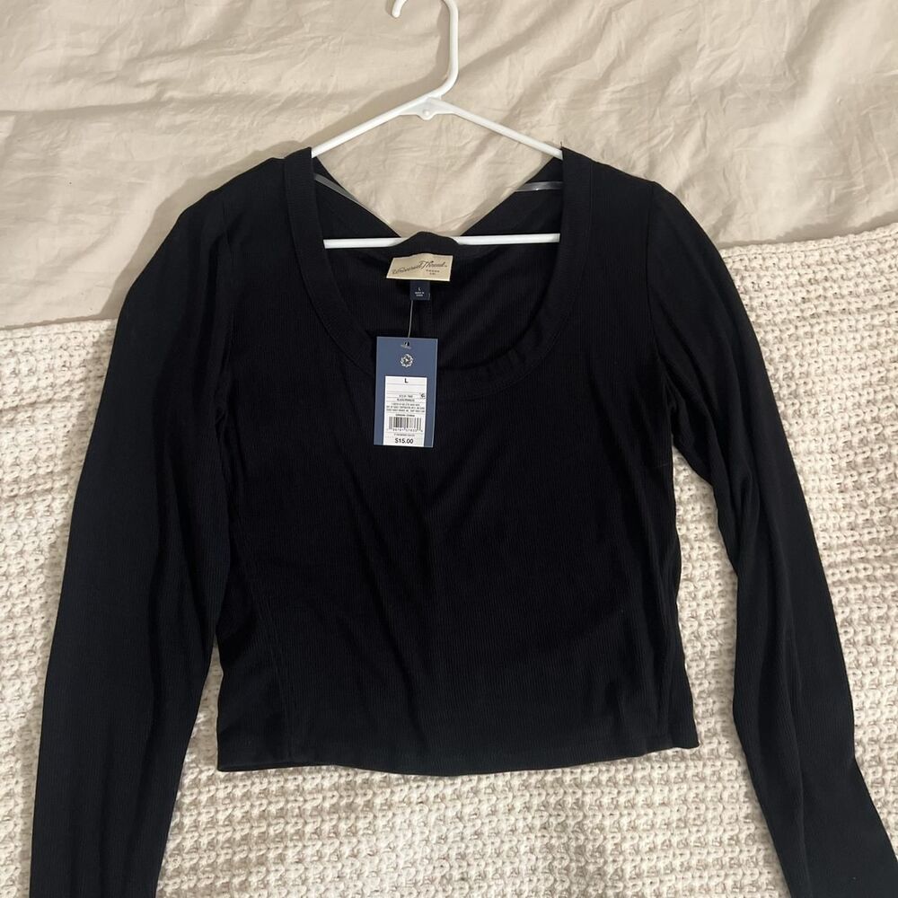 Universal-thread Women's Black and Navy Crop-top